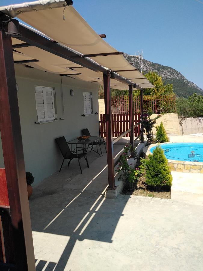 Apartment With Pool In Tzanata Kefalonia Dhimisianáta Buitenkant foto